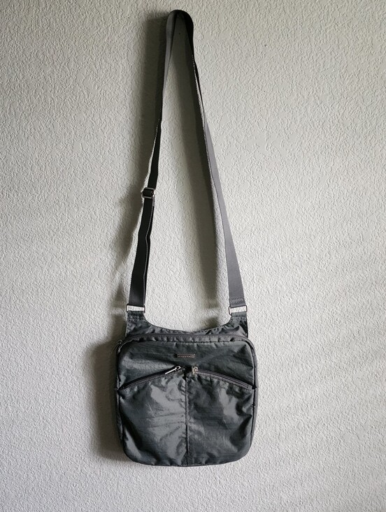 Baggallini Handbags - Baggallini Gray Nylon Crossbody Travel Lightweight Bag